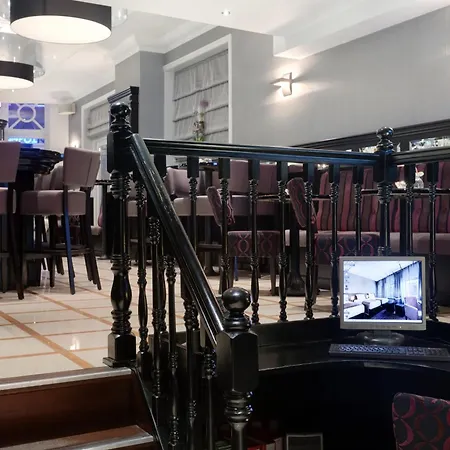 Hotel Luxer 3*