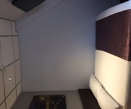 럭셔 호텔 3*